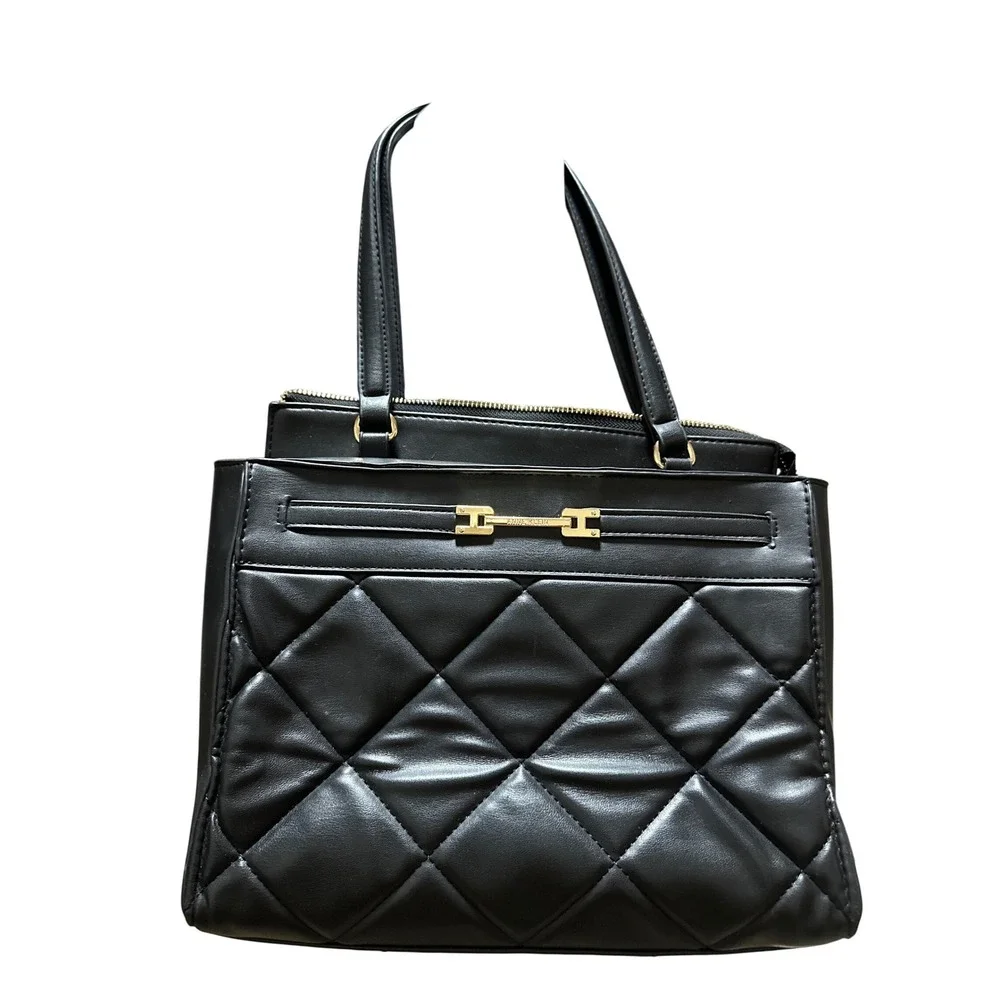 Black‎ Quilted Tote Handbag Gold Accent Top Zip Closure
